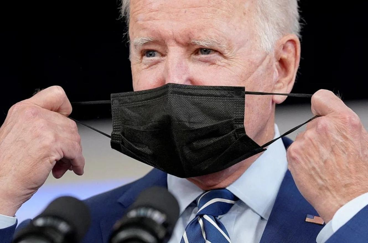 Joe Biden vuelve a dar positivo por covid-19.