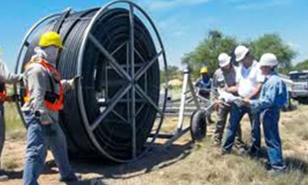 El programa “Santa Fe + Conectada” busca ampliar y modernizar la infraestructura del sistema de conectividad de la provincia. El programa “Santa Fe + Conectada” busca ampliar y modernizar la infraestructura del sistema de conectividad de la provincia.