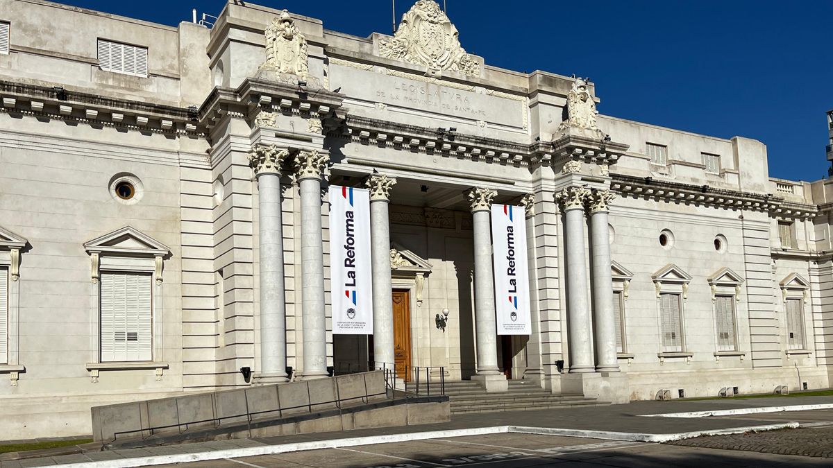 Convencionales de Somos Vida y Libertad y de La Libertad Avanza presentaron proyectos para establecer una Legislatura unicameral