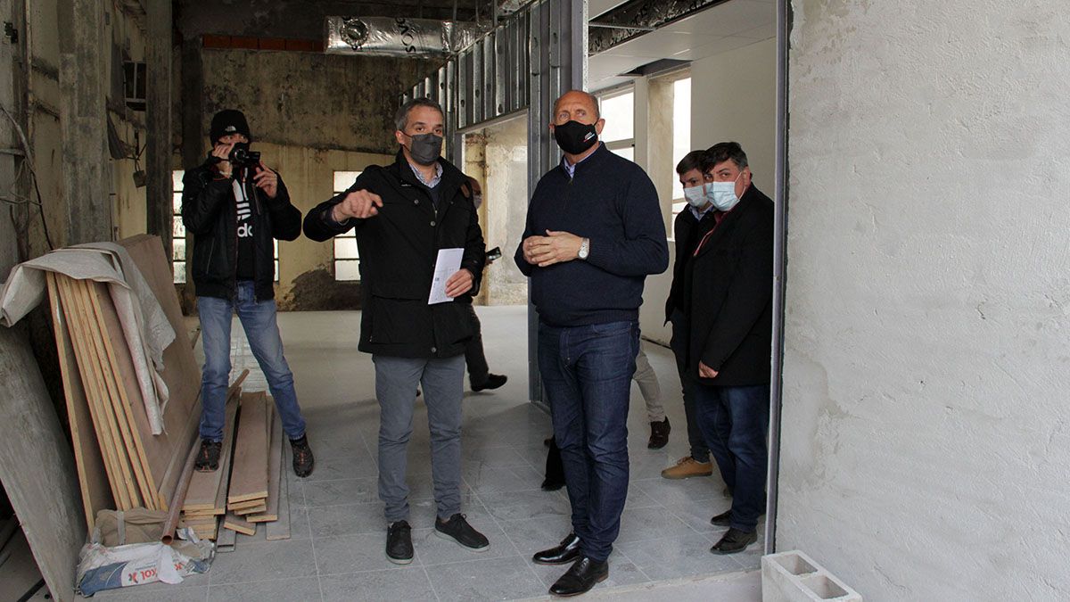 Perotti resalt&oacute;: &ldquo;Este es un plan de equipamiento que estamos desplegando en toda la provincia para fortalecer la posibilidad de traslado&rdquo;; y se&ntilde;al&oacute; que &ldquo;es clave para la estructura de salud fortalecer el segundo nivel de atenci&oacute;n, la cercan&iacute;a".