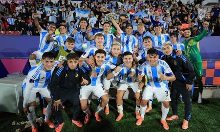 Los pibes van por la gloria eterna: Argentina se mide ante Marruecos este domingo, Día de la Madre, por la final del Mundial Sub 20. Los pibes van por la gloria eterna: Argentina se mide ante Marruecos este domingo, Día de la Madre, por la final del Mundial Sub 20.