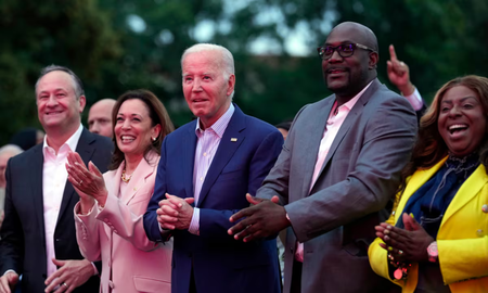 video impactante: joe biden se quedo congelado durante un acto en la casa blanca video impactante: joe biden se quedo congelado durante un acto en la casa blanca
