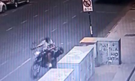 Rosario: le robaron, fue a la comisaría y no podían tomarle la denuncia porque no tenían papel Rosario: le robaron, fue a la comisaría y no podían tomarle la denuncia porque no tenían papel