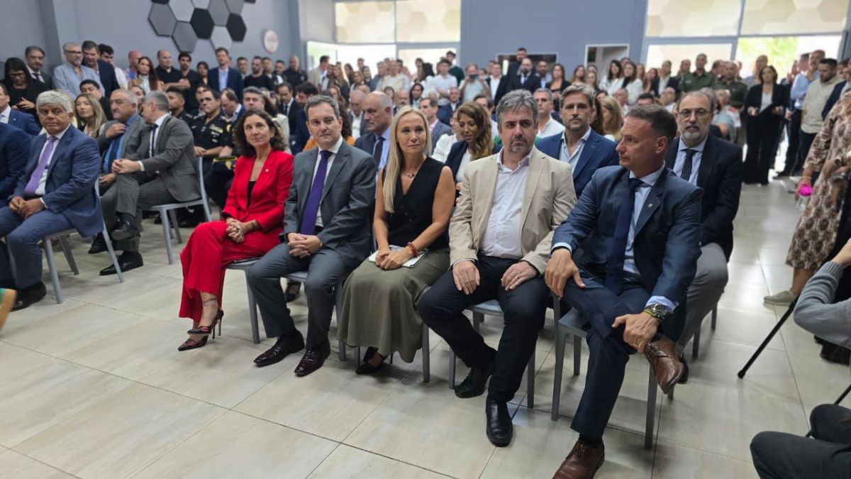 Tras asumir, Clavero agradeci&oacute; a su familia y manifest&oacute; su entusiasmo por regresar al organismo. &ldquo;Elijo estar ac&aacute; porque quiero estar ac&aacute;&rdquo;, afirm&oacute;.&nbsp;