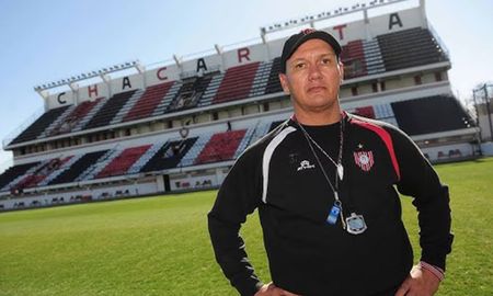 Carlos Leeb, ex jugador de Chacarita. Carlos Leeb, ex jugador de Chacarita.