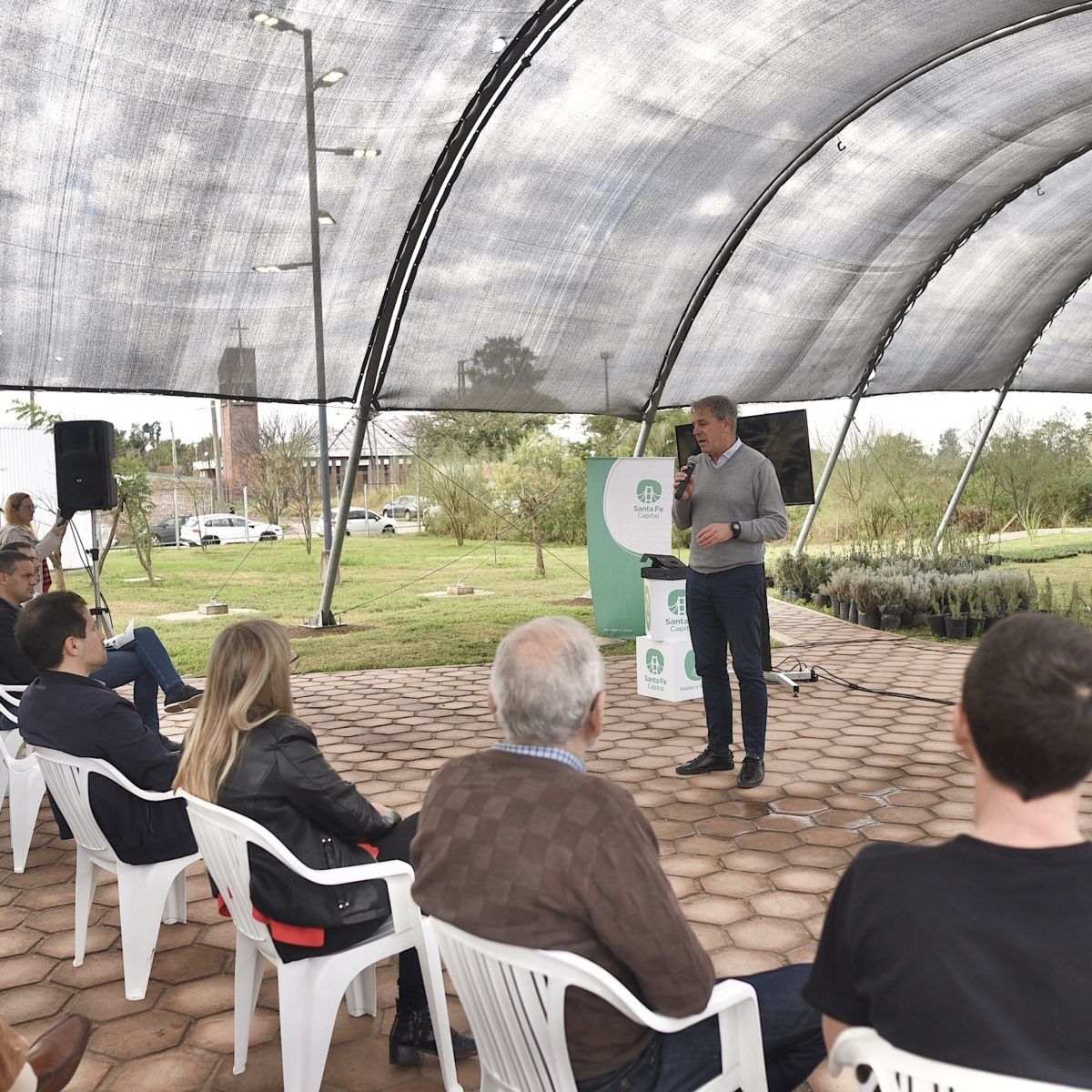 “El medioambiente no espera y nosotros tenemos una responsabilidad importante”, dijo Emilio Jatón.