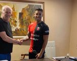 Colón acordó el pase de José Neris y cerró su segunda incorporación para el 2023. El delantero de 22 años se incorporará en Montevideo, donde el Sabalero hará la pretemporada. Colón acordó el pase de José Neris y cerró su segunda incorporación para el 2023. El delantero de 22 años se incorporará en Montevideo, donde el Sabalero hará la pretemporada.