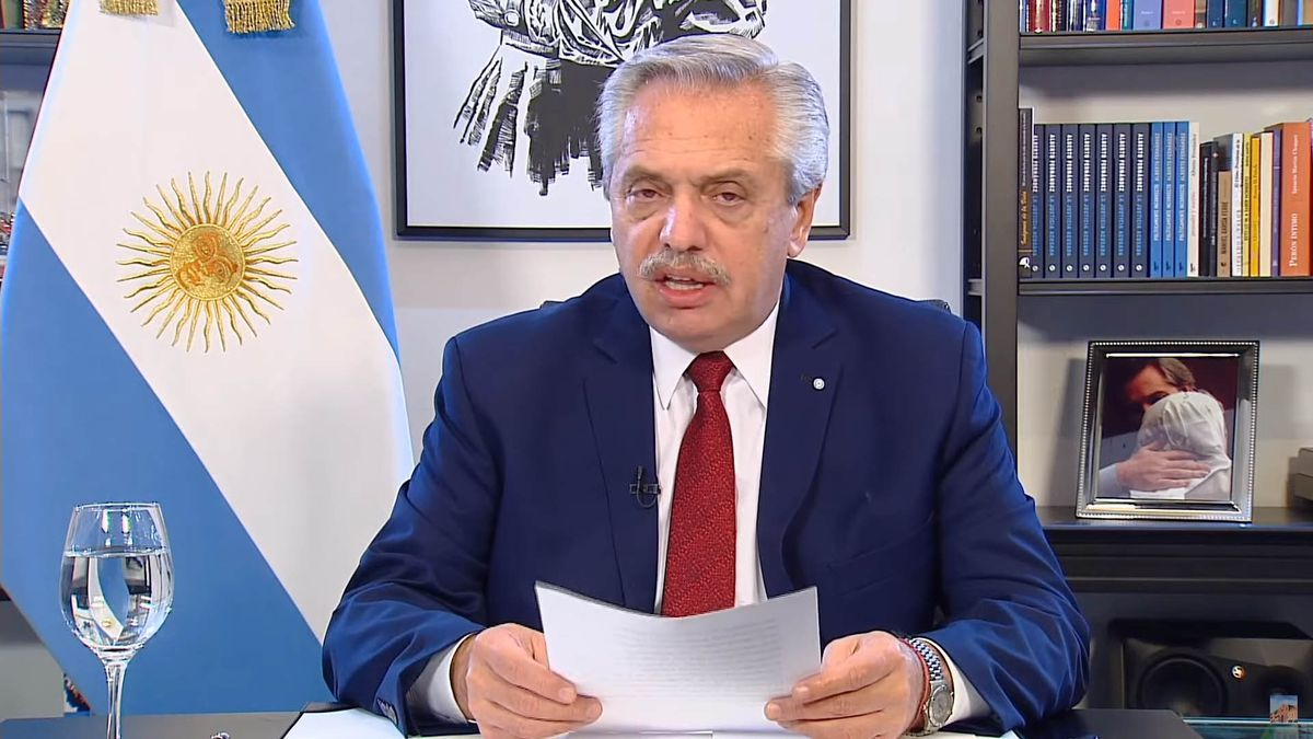 Alberto Fernández habló en cadena nacional luego del intento de asesinato a Cristina Fernández de Kirchner y declaró feriado nacional para este viernes 2 de septiembre.