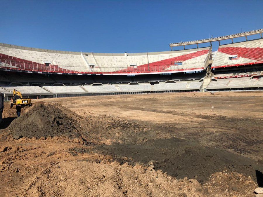 Los trabajos de remodelación del Estadio Monumental comenzaron hace 20 días y apuntan a dejar un estadio moderno por los próximos 50 años.