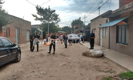 Las calles de barrio Estanislao López tras el crimen de un joven. Las calles de barrio Estanislao López tras el crimen de un joven.