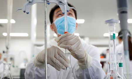 La noticia fue notificada por el regulador de los estudios que se llevaban a cabo para comprobar la eficacia de las inoculaciones La noticia fue notificada por el regulador de los estudios que se llevaban a cabo para comprobar la eficacia de las inoculaciones