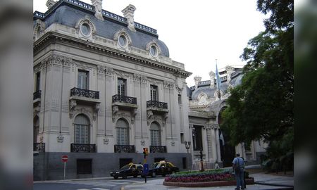 Palacio San Martín, sede del Ministerio de Relaciones Exteriores y Culto. Palacio San Martín, sede del Ministerio de Relaciones Exteriores y Culto.
