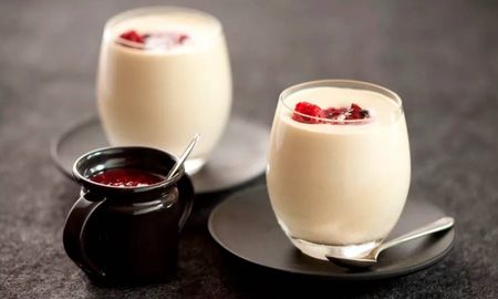 Copas heladas de sambayón, con la receta de Maru Botana. Copas heladas de sambayón, con la receta de Maru Botana.
