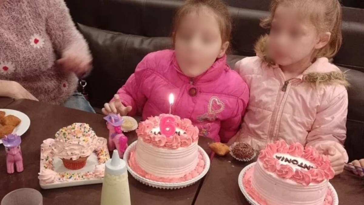 Antonia y Manuela, dos niñas de seis años, murieron con ocho días de diferencia. Antonia y Manuela, dos niñas de seis años, murieron con ocho días de diferencia.