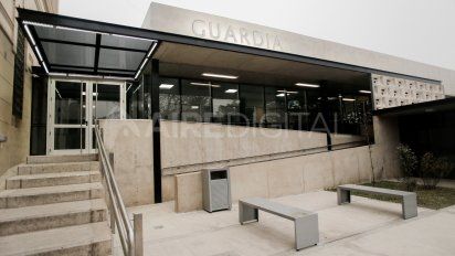 Santo Tomé: estaba en el patio de su casa y recibió un impacto de bala en la cabeza