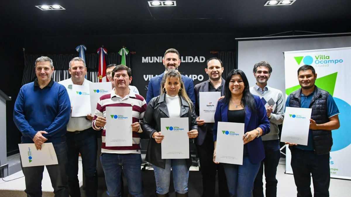 El gobierno de la provincia de Santa Fe firmó convenios con municipios de los departamentos General Obligado y San Javier.