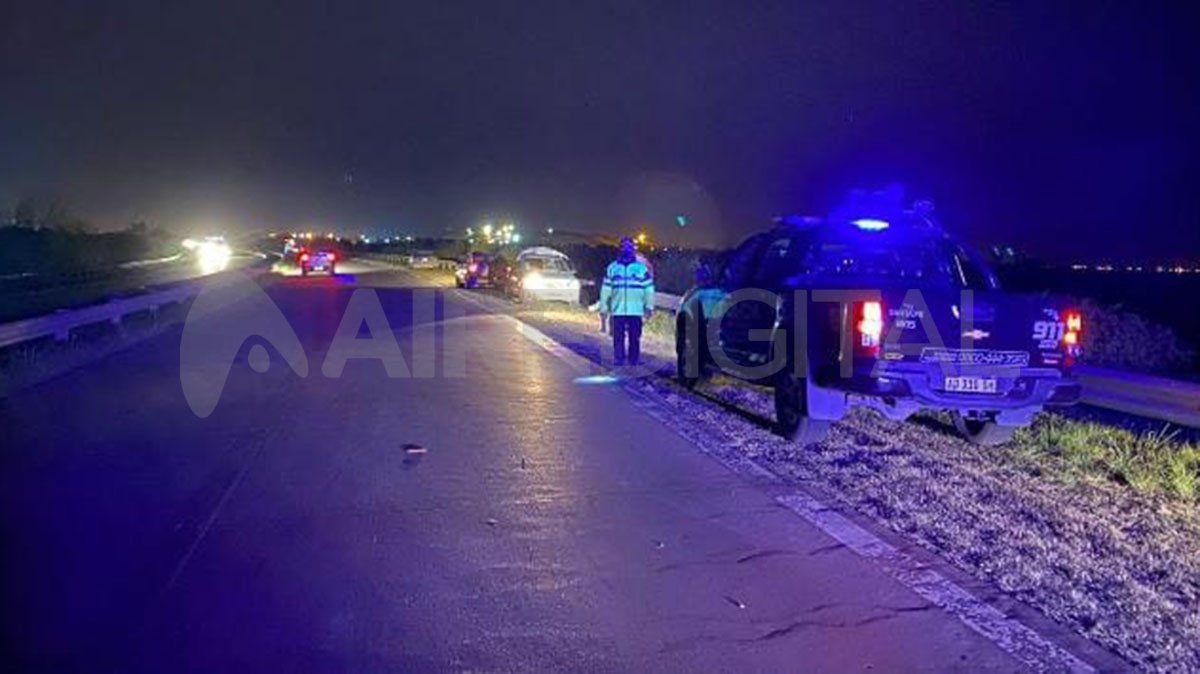 Personal policial y peritos de la AIC trabajaron en el lugar del hallazgo del cuerpo. Imagen ilustrativa.