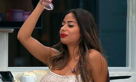 Daniela Celis fue descubierta jugando a dos puntas: las fotos que lo prueban Daniela Celis fue descubierta jugando a dos puntas: las fotos que lo prueban