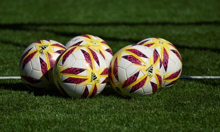 La clase política argentina no anticipa una fecha cierta de reanudación del fútbol ante el aumento de casos de coronavirus, sobre todo, en Buenos Aires. La clase política argentina no anticipa una fecha cierta de reanudación del fútbol ante el aumento de casos de coronavirus, sobre todo, en Buenos Aires.