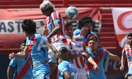 A las 14, Unión recibe a Arsenal por la pirmera fecha de la Copa de la Liga Profesional. A las 14, Unión recibe a Arsenal por la pirmera fecha de la Copa de la Liga Profesional.