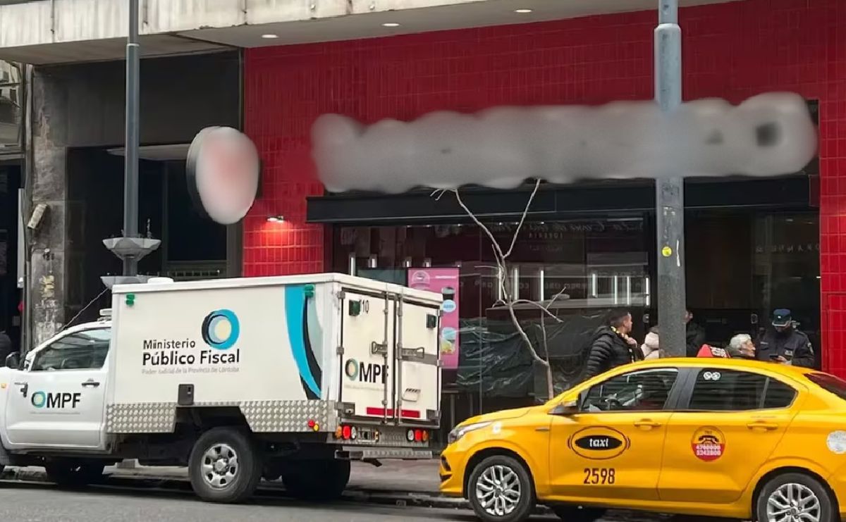 Córdoba: una joven murió atragantada en una famosa cadena de hamburguesa