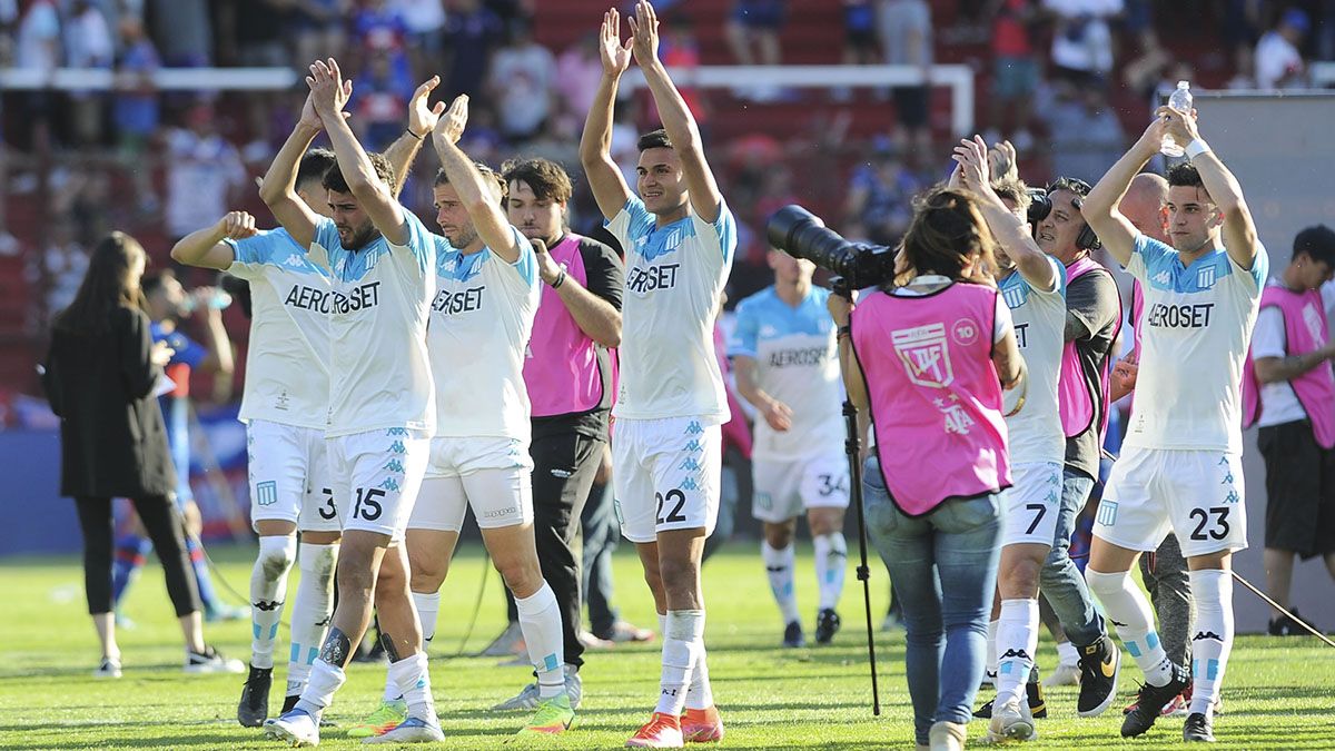 Racing se impuso a Tigre por 3-2 en suplementario