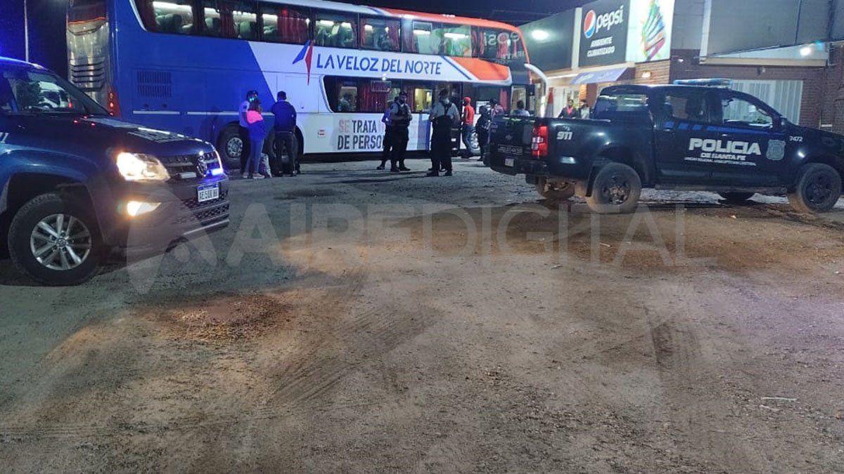 El momento en que la Policía llegó hasta la terminal de Ceres.&nbsp;