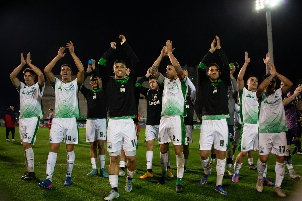 El plantel de Ferro se recupera de una intoxicación y retoma los entrenamientos