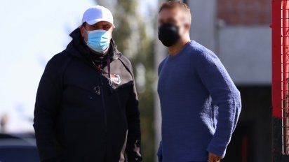 Un ex manager de Colón visitó la práctica del