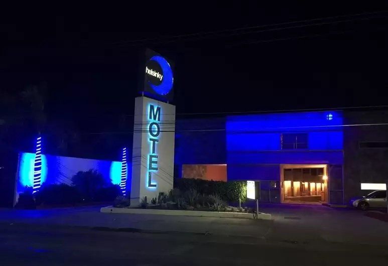 Una menor fue encontrada convulsionando en un motel junto a un hombre de 45