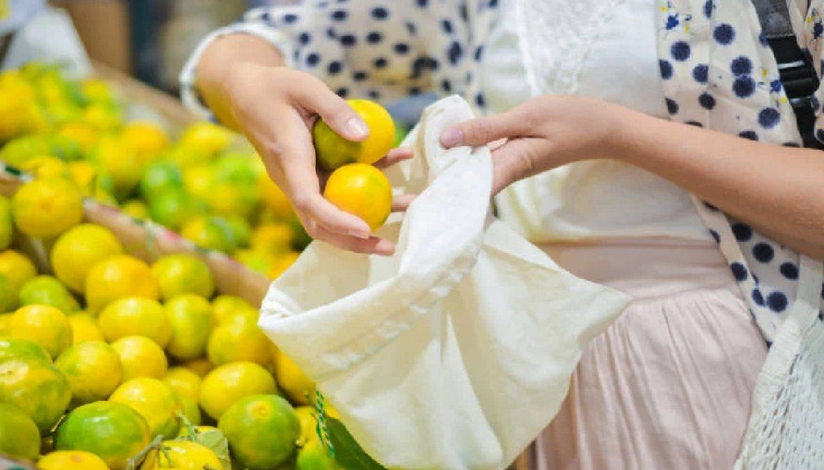 Cómo quitar manchas de manera natural con ingredientes que tenemos en casa