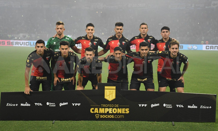 A la espera de la llegada de Julio César Falcioni, Colón empieza la pretemporada con varias bajas. A la espera de la llegada de Julio César Falcioni, Colón empieza la pretemporada con varias bajas.