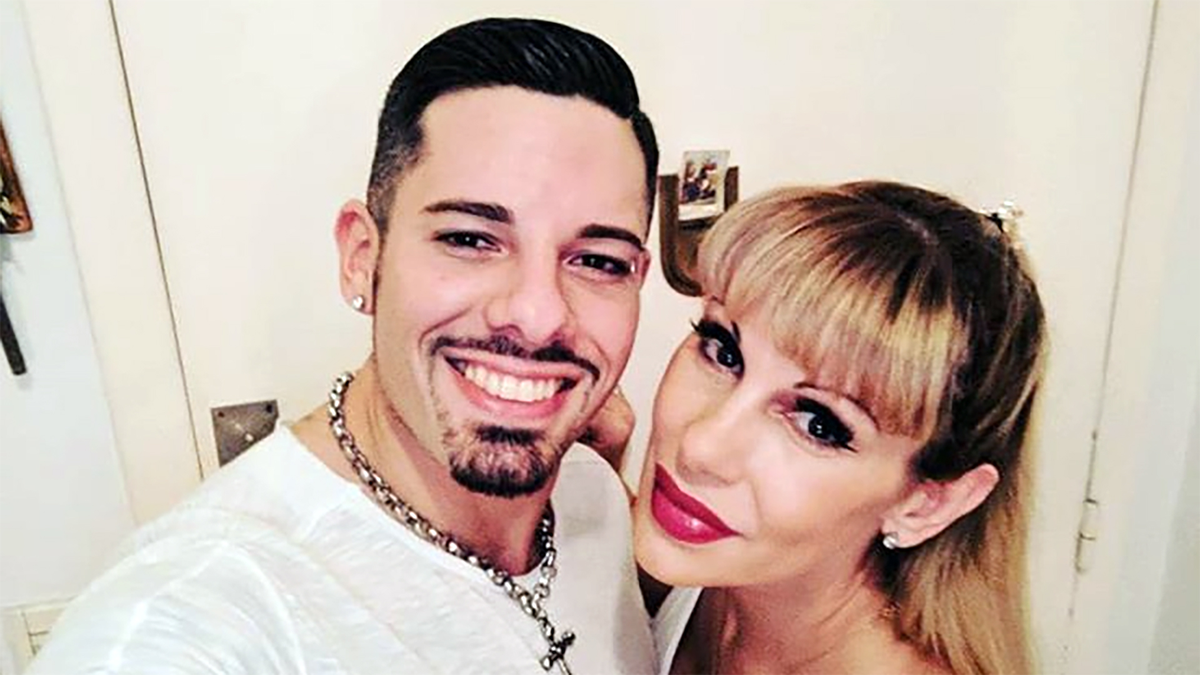 Hace cuatro años, Mónica Farro tomó la decisión de casarse junto a su personal trainer. Hace cuatro años, Mónica Farro tomó la decisión de casarse junto a su personal trainer.