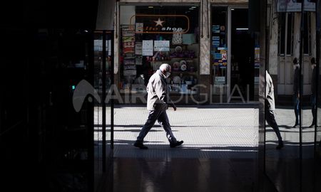 La Provincia dispuso fuertes restricciones en las ciudades de Santa Fe y SantoTomé. La Provincia dispuso fuertes restricciones en las ciudades de Santa Fe y SantoTomé.