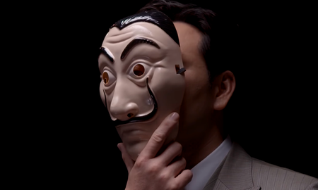 Además de esta nueva apuesta, Pina se encuentra trabajando en Berlin, el spin-off de La casa de papel que fue anunciado el año pasado previo al estreno de los episodios finales de la exitosa serie. Además de esta nueva apuesta, Pina se encuentra trabajando en Berlin, el spin-off de La casa de papel que fue anunciado el año pasado previo al estreno de los episodios finales de la exitosa serie.