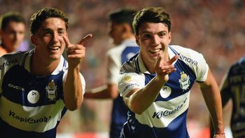 Unión, irreconocible: pierde 2 a 0 con Gimnasia en el primer tiempo y no reacciona