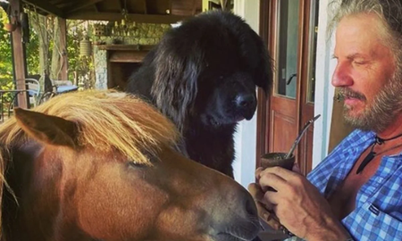 Así es la impresionante casa de campo donde vive Facundo Arana: con estilo rústico y al cuidado de animales Así es la impresionante casa de campo donde vive Facundo Arana: con estilo rústico y al cuidado de animales