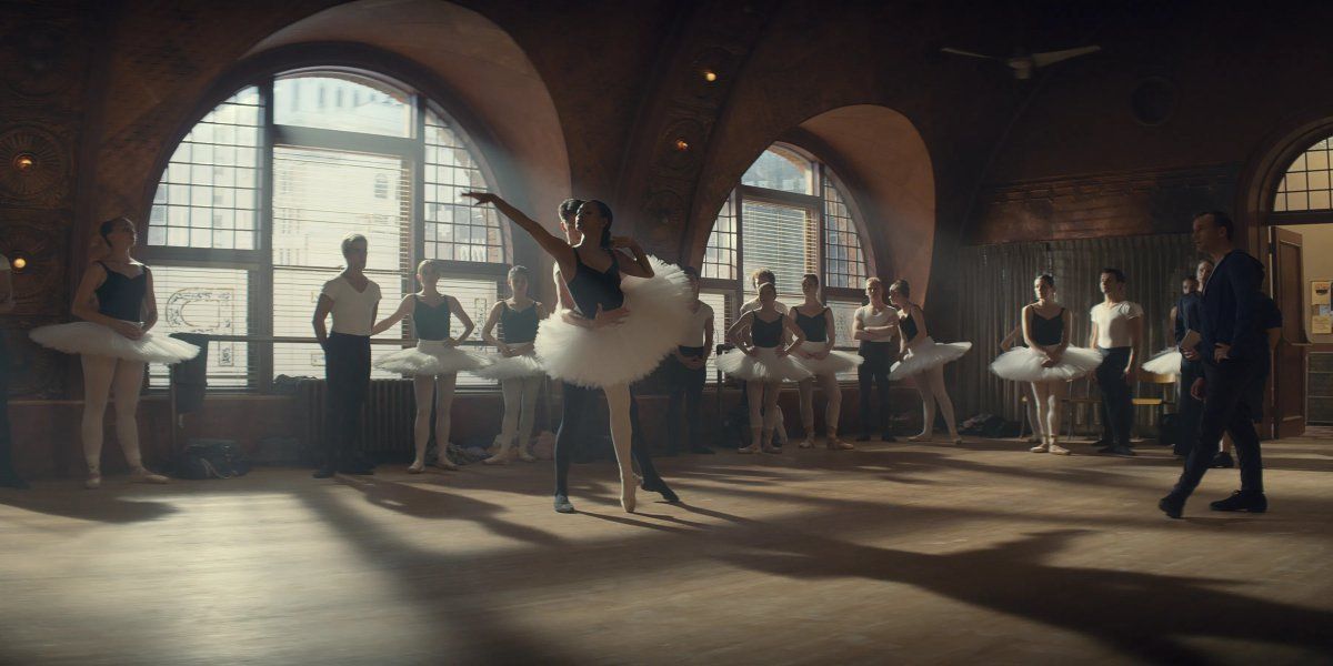 Tiny pretty things: la apuesta juvenil de Netflix donde el ballet se une al drama y el suspenso