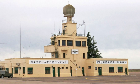 Reportaron un supuesto ataque de OVNIS en la una base militar argentina. Reportaron un supuesto ataque de OVNIS en la una base militar argentina.