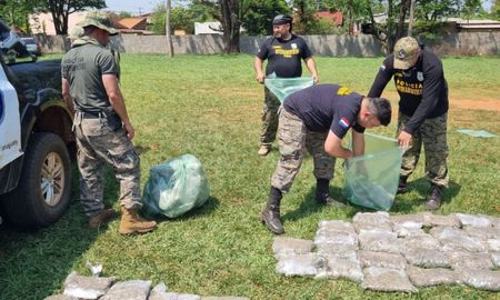El cargamento circulaba en un convoy de 19 vehículos que recorrió más de 120 kilómetros sin ser detectado por las autoridades policiales locales. El cargamento circulaba en un convoy de 19 vehículos que recorrió más de 120 kilómetros sin ser detectado por las autoridades policiales locales.