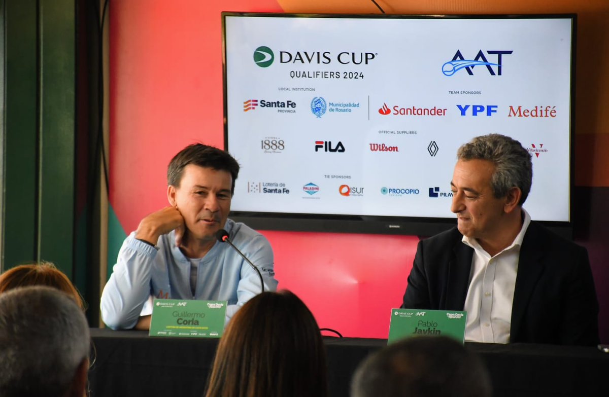 El intendente Pablo Javkin; el capitán del equipo argentino, Guillermo Coria. El intendente Pablo Javkin; el capitán del equipo argentino, Guillermo Coria.