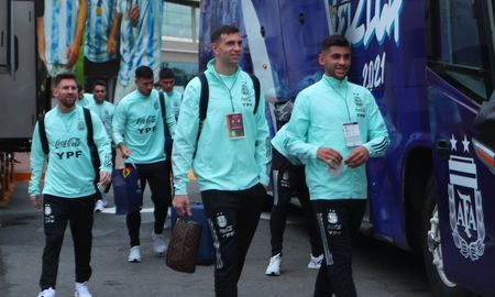 argentina - peru: la seleccion de lionel messi partio rumbo al estadio argentina - peru: la seleccion de lionel messi partio rumbo al estadio