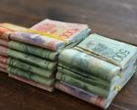 Los salarios formales volvieron a quedar debajo de lainflación en marzo y se profundiza el deterioro del poder de compra. Los salarios formales volvieron a quedar debajo de lainflación en marzo y se profundiza el deterioro del poder de compra.