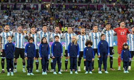 Dos jugadores podrían al límite de amarillas y podrían perderse una hipotética semifinal. Dos jugadores podrían al límite de amarillas y podrían perderse una hipotética semifinal.