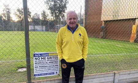 Carlos Roteta, director deportivo del Club Náutico El Quillá, habló de la iniciativa de los carteles, para erradicar la violencia en el fútbol. Carlos Roteta, director deportivo del Club Náutico El Quillá, habló de la iniciativa de los carteles, para erradicar la violencia en el fútbol.