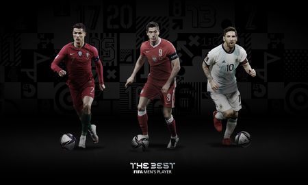 Lionel Messi competirá por el premio The Best de la FIFA con Cristiano Ronaldo y Robert Lewandowski. Lionel Messi competirá por el premio The Best de la FIFA con Cristiano Ronaldo y Robert Lewandowski.