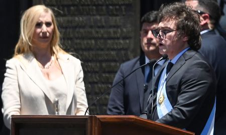 El discurso de asunción de Javier Milei había sido en las escalinatas del Congreso y no dentro. El discurso de asunción de Javier Milei había sido en las escalinatas del Congreso y no dentro.