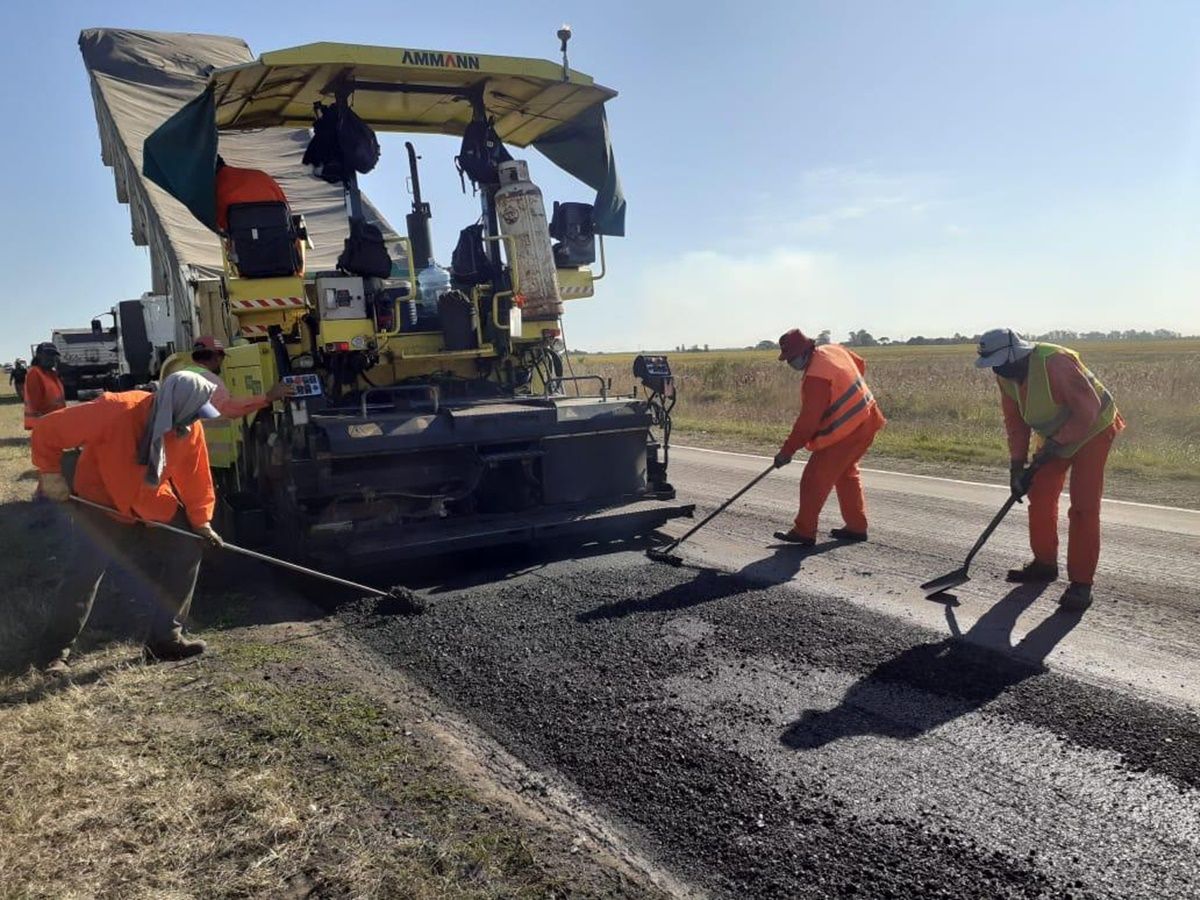 El Gobierno nacional autorizó a través de un DNU la realización de 10 obras públicas.