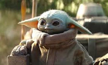 The Mandalorian: la polémica escena de Baby Yoda. The Mandalorian: la polémica escena de Baby Yoda.