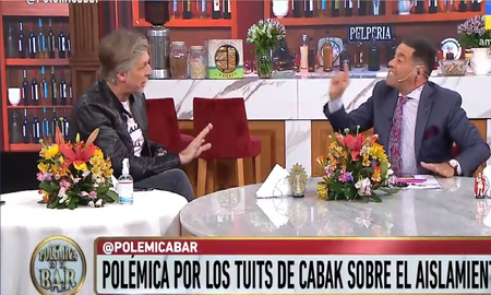 Fuerte cruce entre Horacio Cabak y Mariano Iúdica en vivo Fuerte cruce entre Horacio Cabak y Mariano Iúdica en vivo